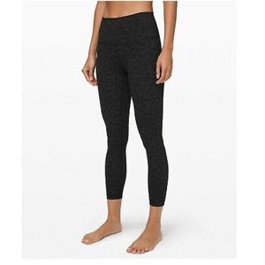 Lululemon align crop 21’ black camo leggings